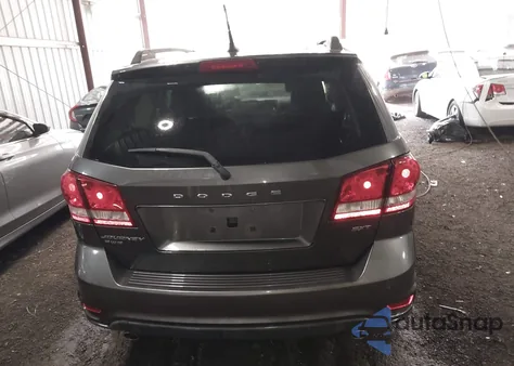 2015 Dodge Journey Sxt z USA, uszkodzony, nr VIN 3C4PDDBG1FT720925